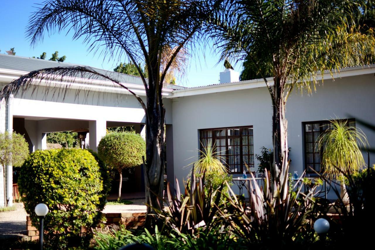 אדו Beyond Cui Bono Guesthouse מראה חיצוני תמונה