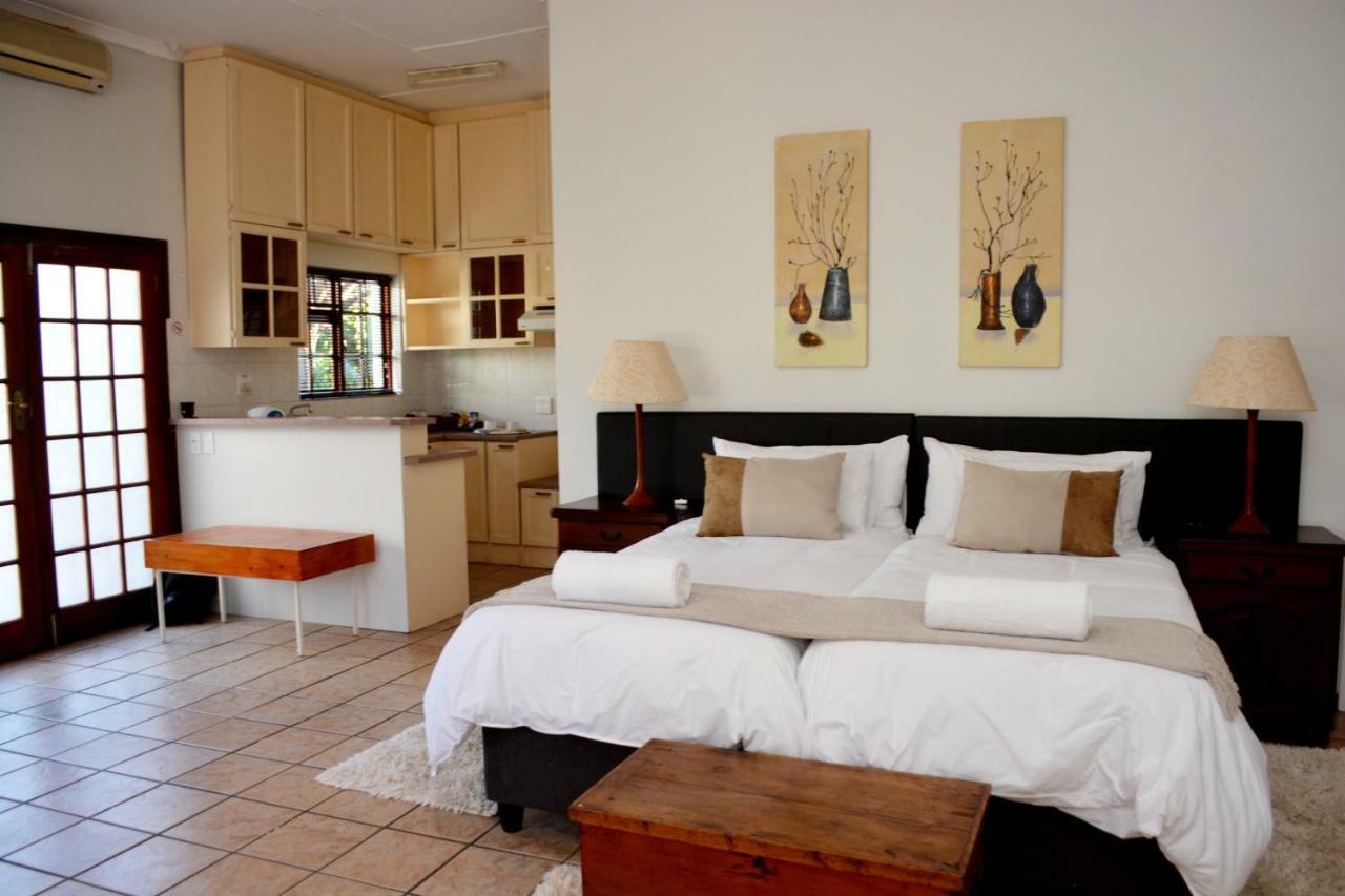אדו Beyond Cui Bono Guesthouse מראה חיצוני תמונה